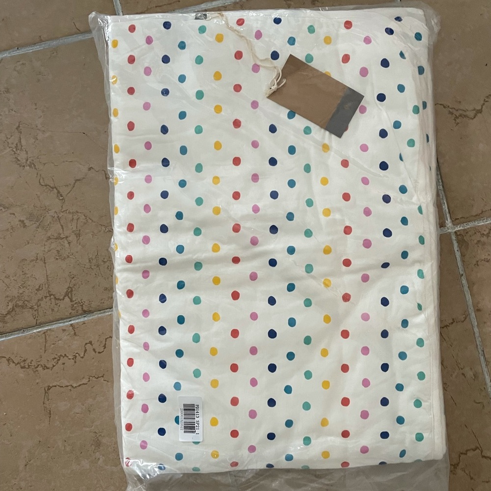 KYTE BABY Limited Edition Polka Dot toddler blanket